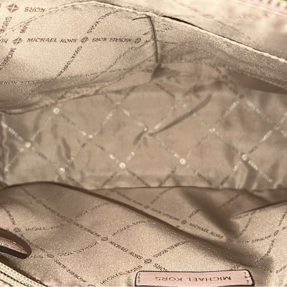 Michael Kor Purse - Picture 3 of 3